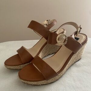 Jones New York Tan Wedge Heels